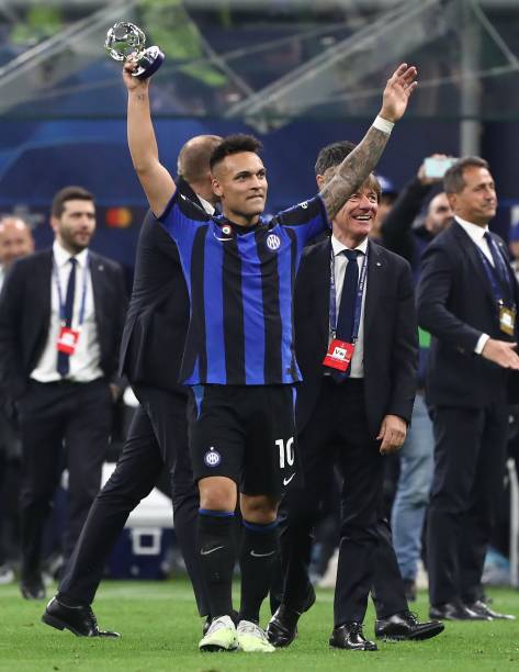 通过电视直 通过电视直