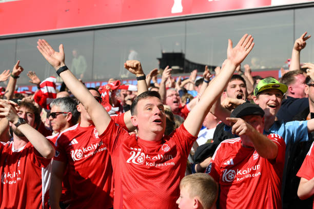 這與現代足 這與現代足